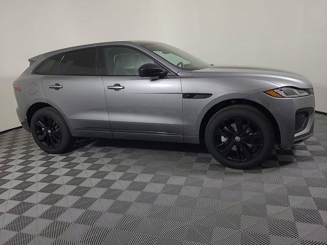Photo of 2025 Eiger Grey Metallic Jaguar F-PACE