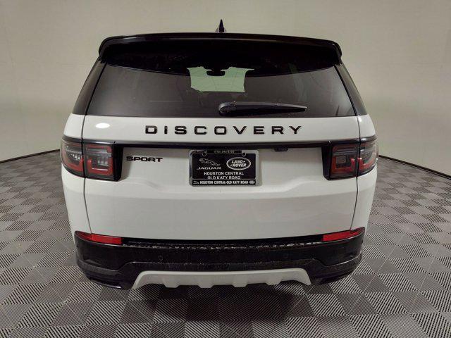 Photo of 2025 Fuji White Land Rover Discovery Sport