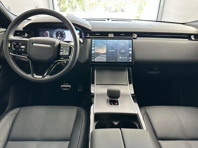Photo of 2024 White Land Rover Range Rover Velar