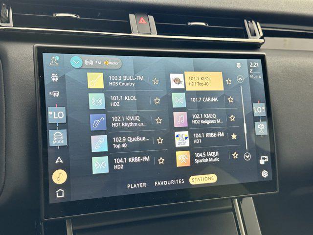 Photo of 2024 White Land Rover Range Rover Velar