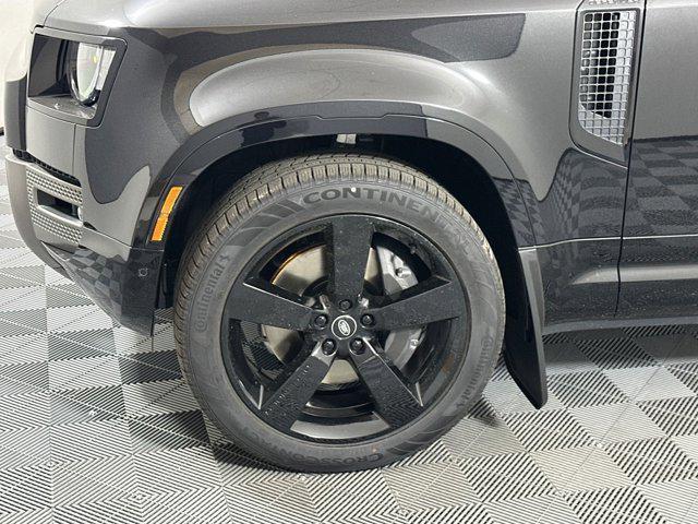 Photo of 2025 Santorini Black Metallic Land Rover Defender