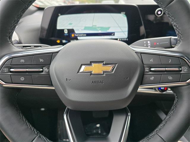 Photo of 2026 Summit White Chevrolet Equinox