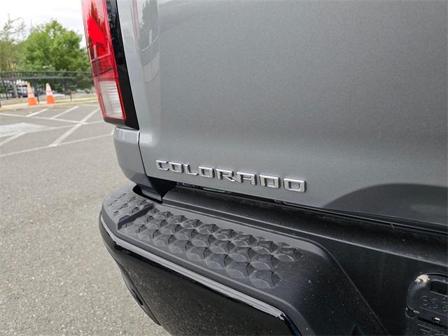 Photo of 2025 Sterling Gray Metallic Chevrolet Colorado