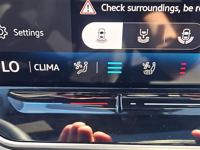 Photo of 2025 Aurora Red Chroma With Black Roof Volkswagen ID.4