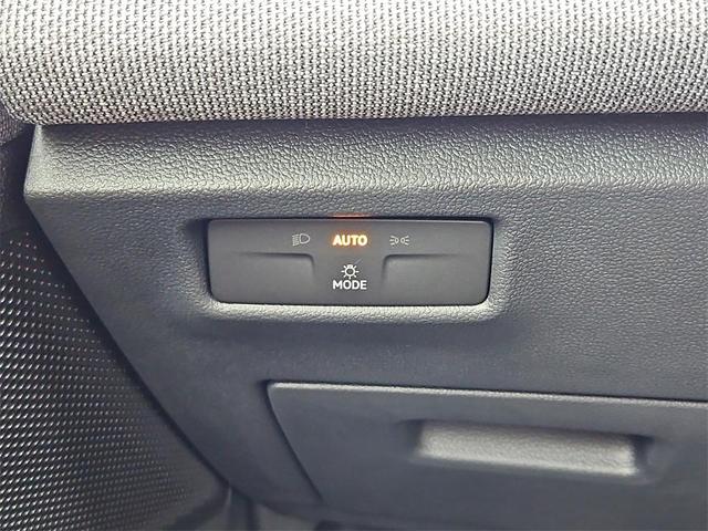 Photo of 2025 Platinum Gray Metallic Volkswagen Tiguan