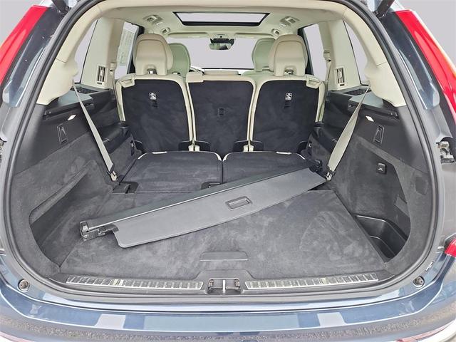 Photo of 2022 Denim Blue Metallic Volvo XC90