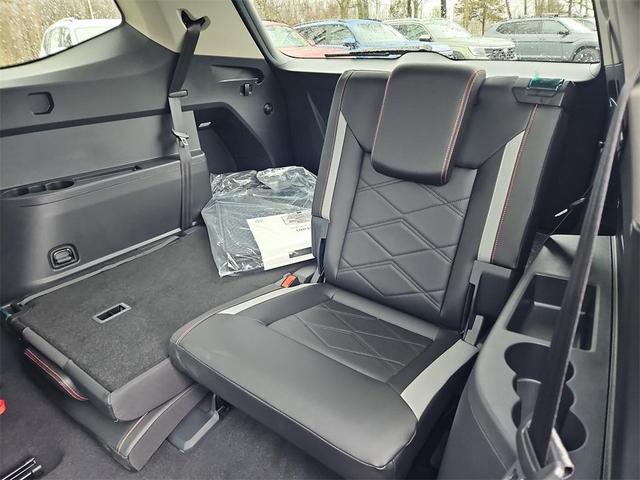 Photo of 2025 Avocado Green Pearl Volkswagen Atlas