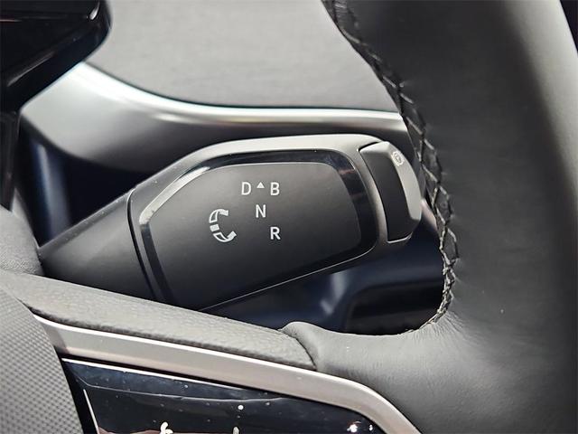 Photo of 2025 Candy White Volkswagen ID. Buzz