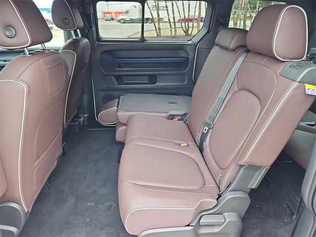 Photo of 2025 Candy White Volkswagen ID. Buzz