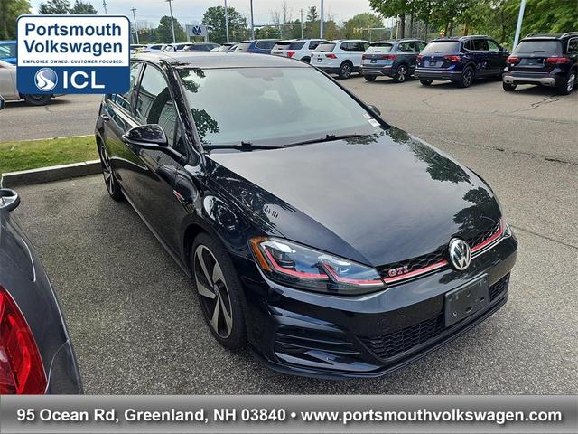 Photo of 2019 Deep Black Pearl Effect Volkswagen Golf GTI