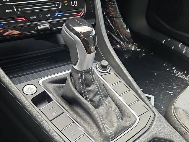 Photo of 2025 Platinum Gray Metallic Volkswagen Jetta