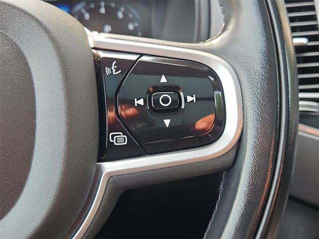 Photo of 2022 Savile Gray Metallic Volvo XC90