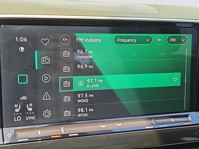 Photo of 2024 Platinum Gray Metallic Volkswagen Atlas