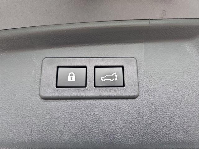 Photo of 2022 Magnetite Gray Metallic Subaru Outback