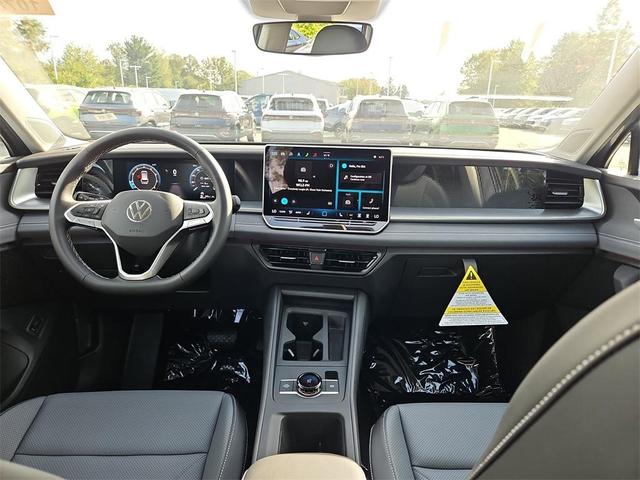 Photo of 2025 Pyrite Silver Metallic Volkswagen Tiguan
