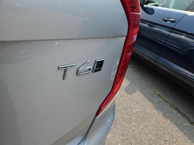 Photo of 2022 Bright Silver Metallic Volvo XC90