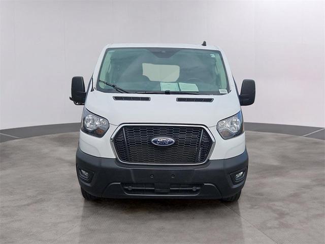 Photo of 2023 Oxford White Ford Transit-250