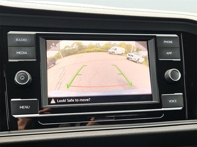 Photo of 2024 Platinum Gray Metallic Volkswagen Jetta
