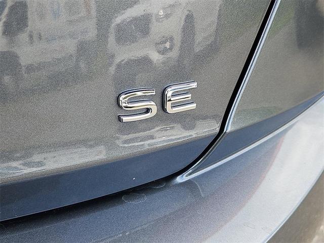 Photo of 2024 Platinum Gray Metallic Volkswagen Jetta