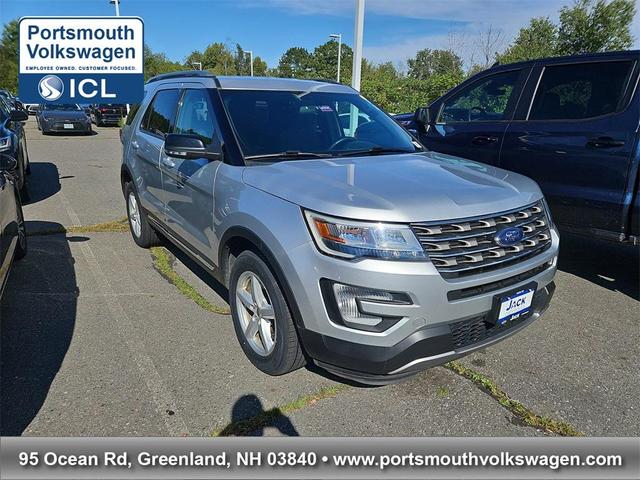 Photo of 2017 Ingot Silver Metallic Ford Explorer