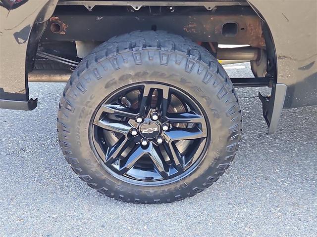 Photo of 2019 Black Chevrolet Silverado 1500