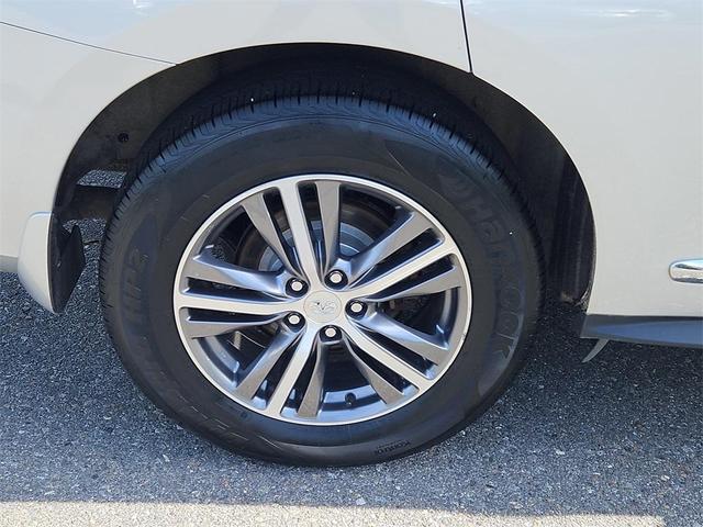 Photo of 2020 Liquid Platinum INFINITI QX60