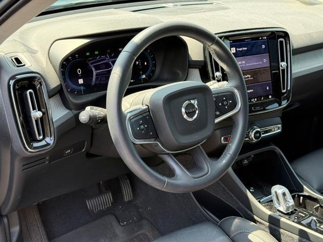Photo of 2024 Fjord Blue Metallic Volvo XC40