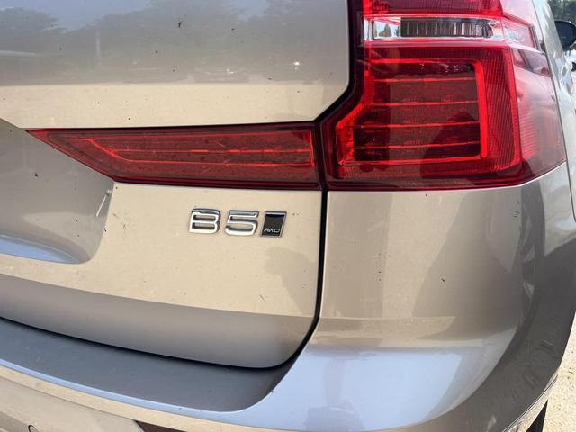 Photo of 2025 Bright Volvo XC60