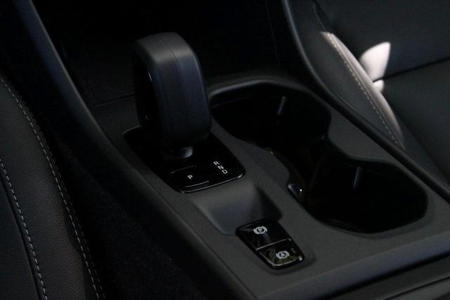 Photo of 2025 Onyx Black Volvo XC40