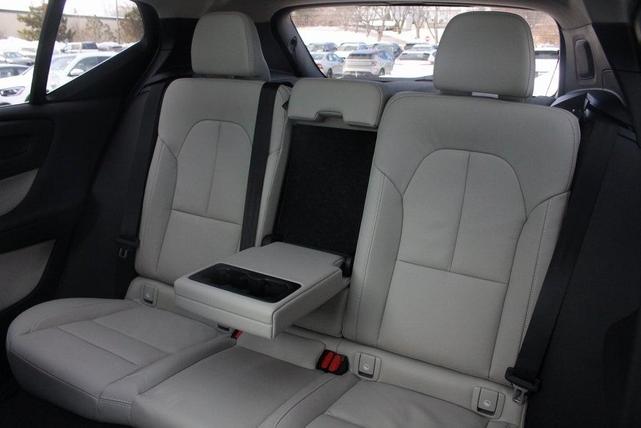 Photo of 2025 Crystal White Pearl Volvo XC40