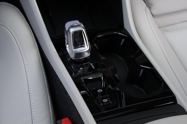 Photo of 2026 Denim Blue Volvo XC40
