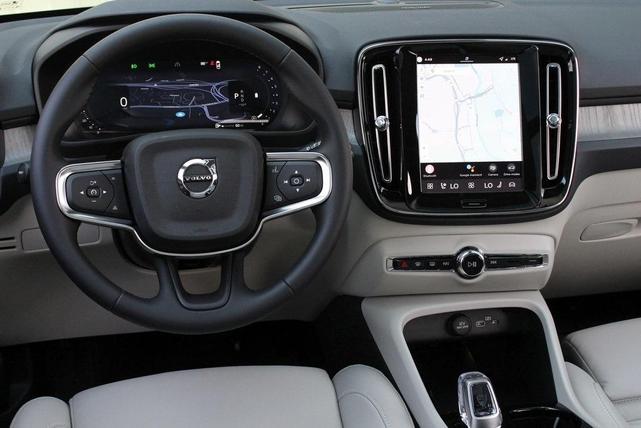 Photo of 2026 Denim Blue Volvo XC40