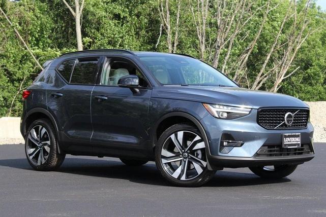 Photo of 2026 Denim Blue Volvo XC40