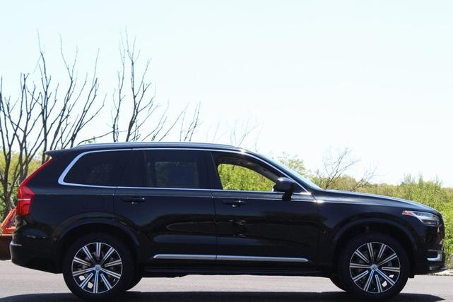 Photo of 2024 Onyx Black Metallic Volvo XC90