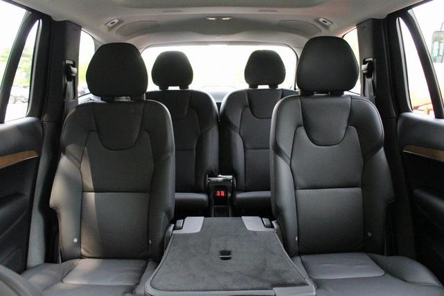 Photo of 2024 Silver Volvo XC90