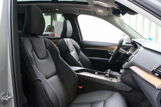 Photo of 2024 Silver Volvo XC90
