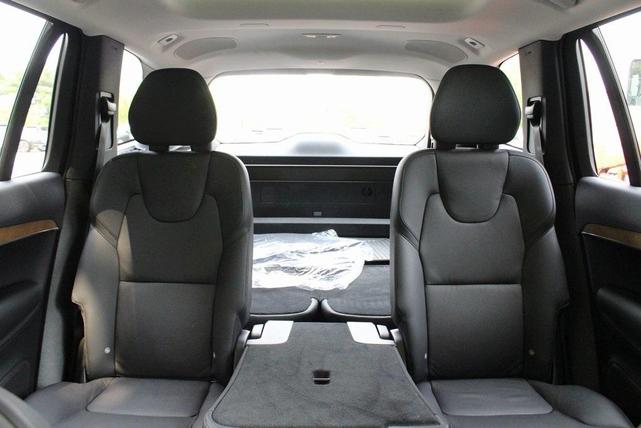 Photo of 2024 Silver Volvo XC90