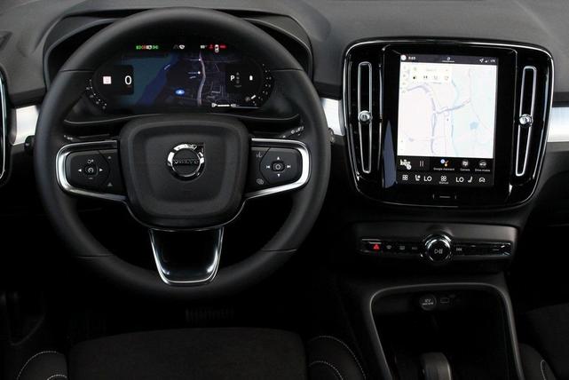 Photo of 2026 Ultra Black Volvo XC40