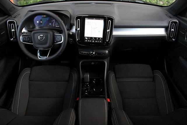 Photo of 2026 Ultra Black Volvo XC40