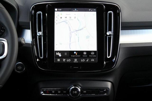 Photo of 2026 Ultra Black Volvo XC40