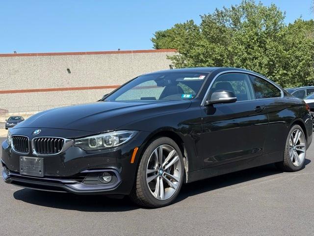 Photo of 2019 Jet Black BMW 440