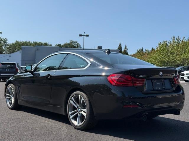 Photo of 2019 Jet Black BMW 440