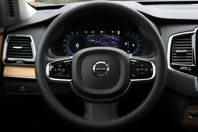 Photo of 2024 Silver Volvo XC90