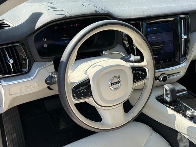 Photo of 2024 Metallic Volvo S60 Recharge Plug-In Hybrid