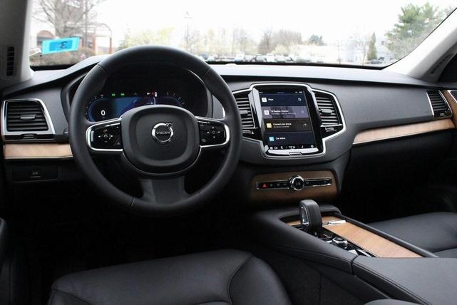 Photo of 2024 Denim Blue Metallic Volvo XC90