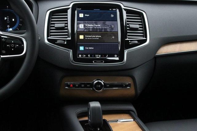 Photo of 2024 Denim Blue Metallic Volvo XC90