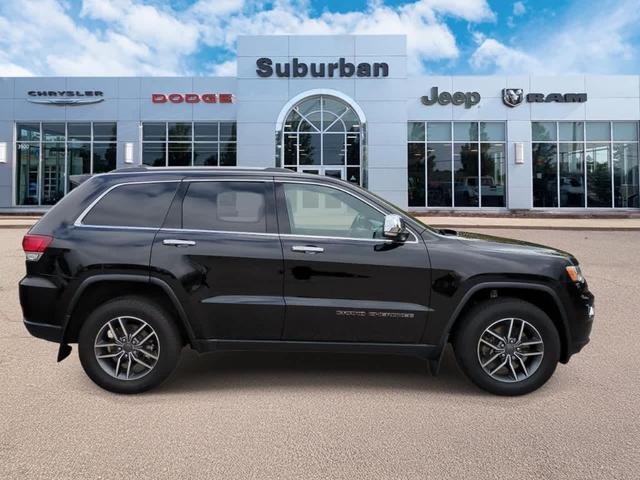 Photo of 2021 Diamond Black Jeep Grand Cherokee