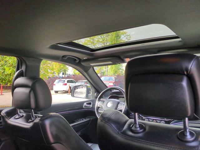 Photo of 2021 Diamond Black Jeep Grand Cherokee