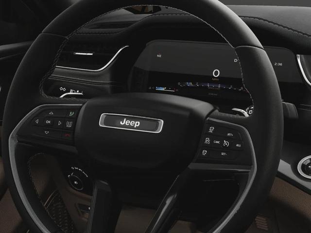 Photo of 2025 Bright White Clearcoat Jeep Grand Cherokee
