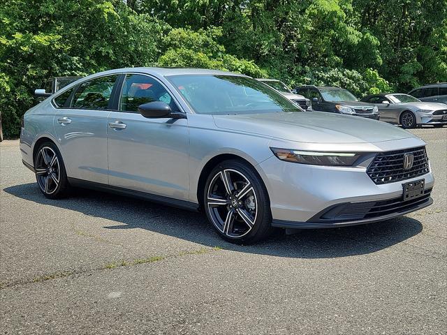 Photo of 2024 Solar Silver Metallic Honda Accord Hybrid